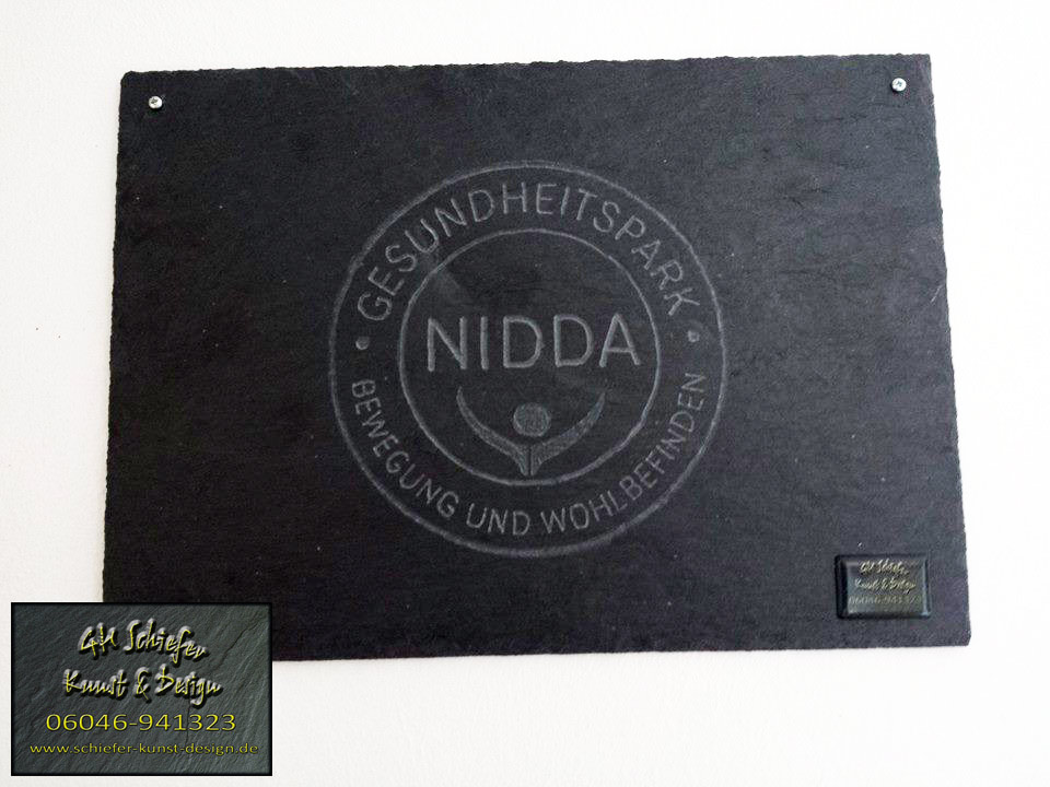 Fitnessstudio Gesundheitspark Nidda - Schiefer Firmenschild